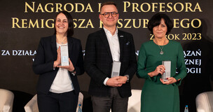 nagrodzeni w konkursie, w tym prof. Harasim