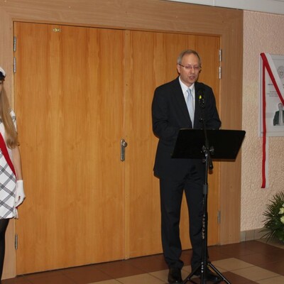 Uroczyste odsłonięcie tablicy poświęconej prof. Marianowi Sołtysikowi