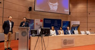 organizatorzy otwierający konferencję