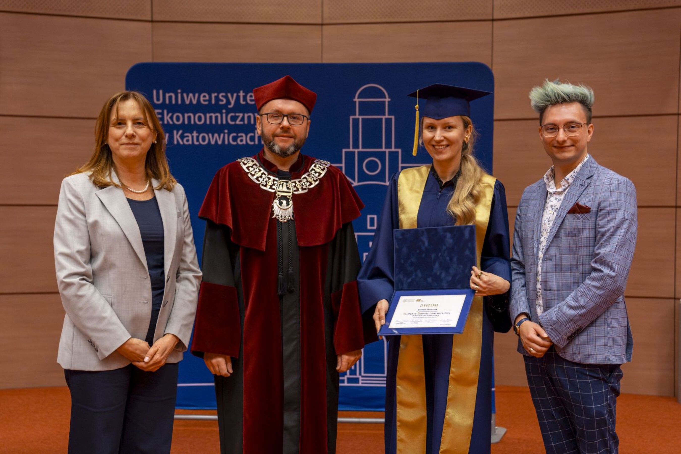 14-03-26 MBA-Graduacja 42