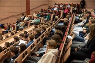 Aula pełna gości
