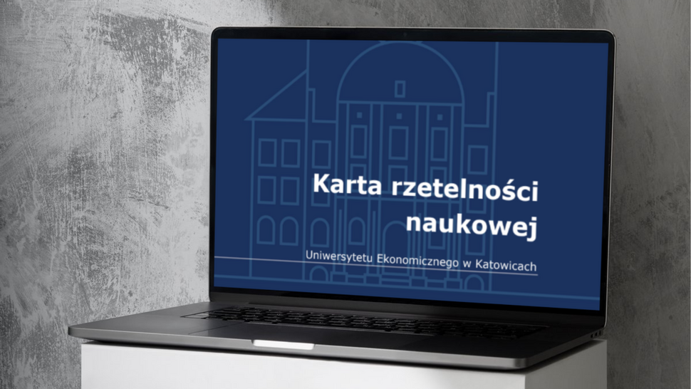 laptop wyświetlający pierwszą stronę karty rzetelności naukowej