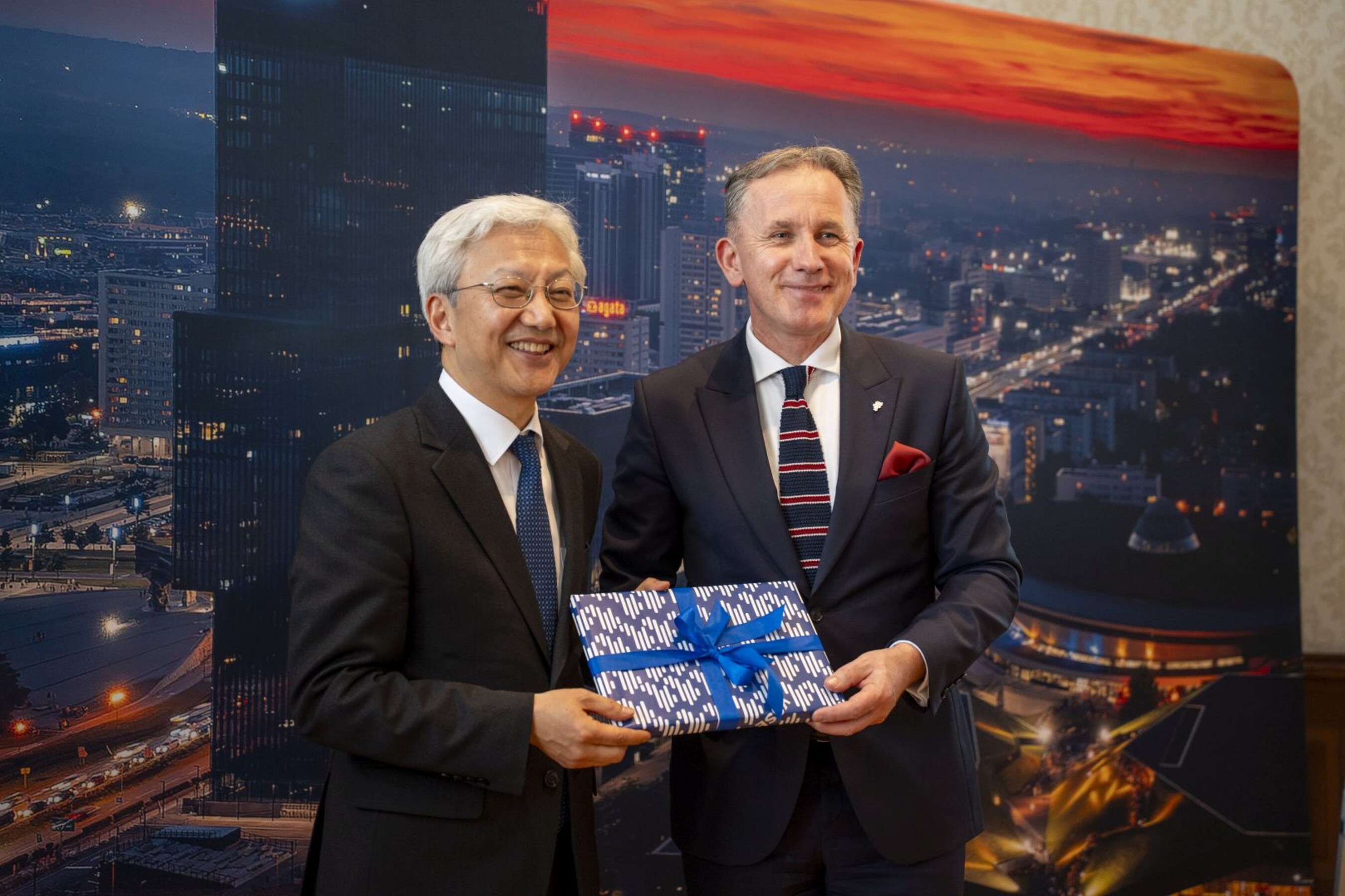 2026-05-13  Rada-Koreanska 37
