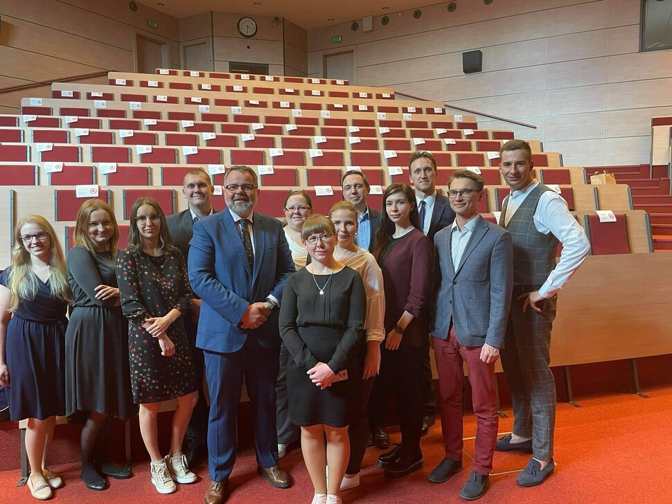 Obrazek przedstawia uczestników Konferencji Trójstyk.