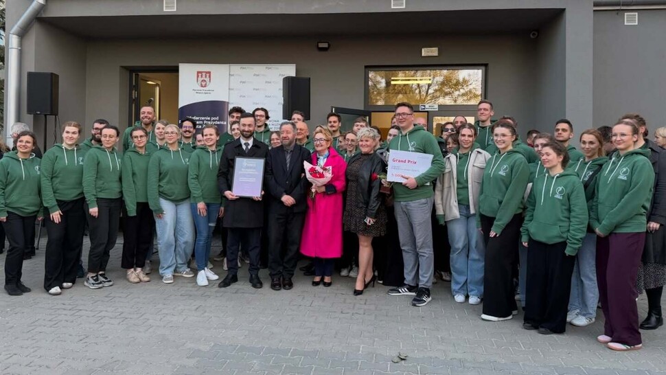 zdjęcie grupowe Chóru UE Katowice