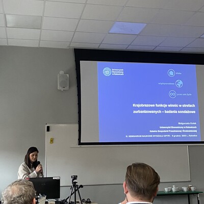 Jedno z wystąpień podczas III Seminarium Naukowego WGPTiR