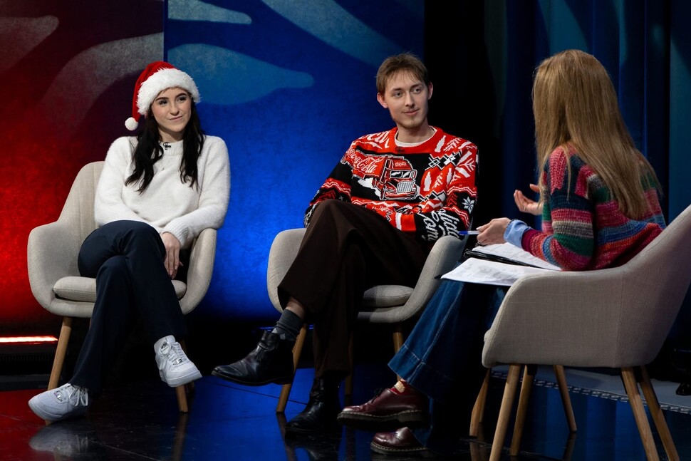 studenci w studiu TVP3 Katowice