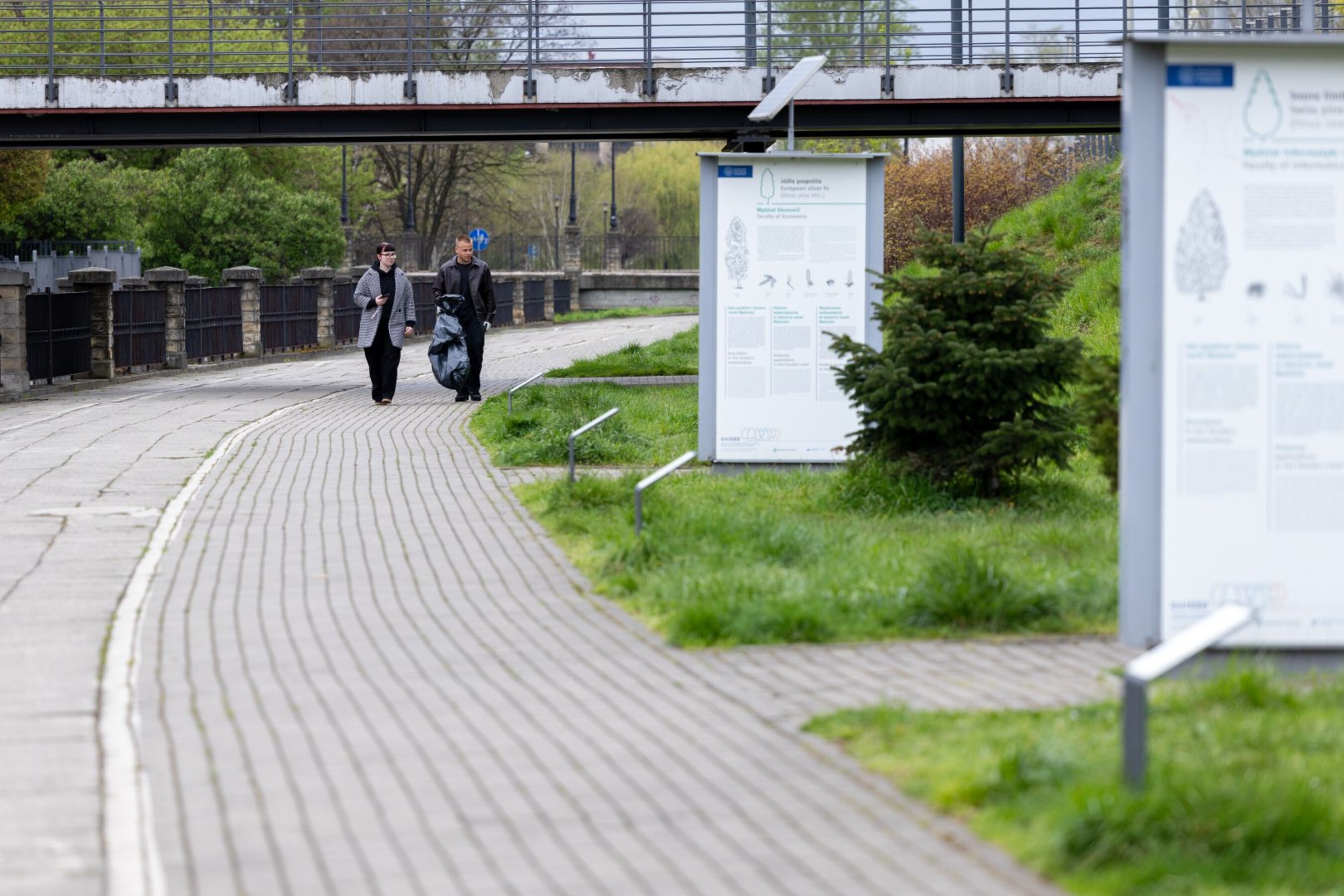 20 04 2026 Dzien-Ziemi  54 