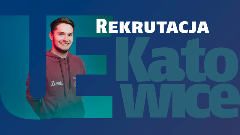 Grafika promująca rekrutację na Uniwersytet Ekonomiczny w Katowicach. Po lewej stronie uśmiechnięty student w bordowej bluzie, po prawej duży napis: „Rekrutacja – KatoWice” na tle liter „UE”. Całość utrzymana w nowoczesnej, kontrastowej stylistyce.