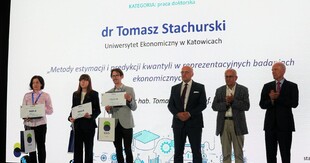 zdjęcie wykonane podczas rozdania nagród prezesa gus