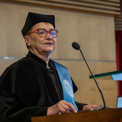 zdjęcie wykonane podczas nadania tytułu DHC