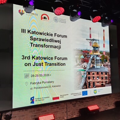Rzut na logo III KFST