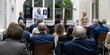 JM Rektor prof. Celina Olszak oraz prof. dr hab. Eugeniusz Gatnar przed publicznością