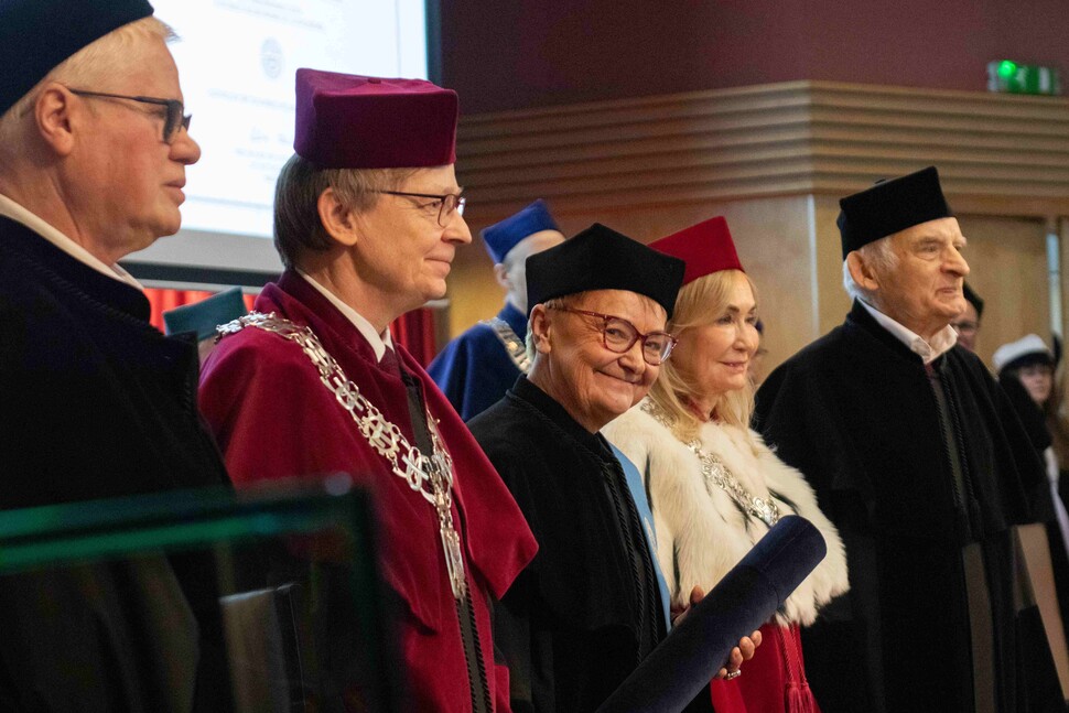 zdjęcie wykonane podczas nadania tytułu DHC