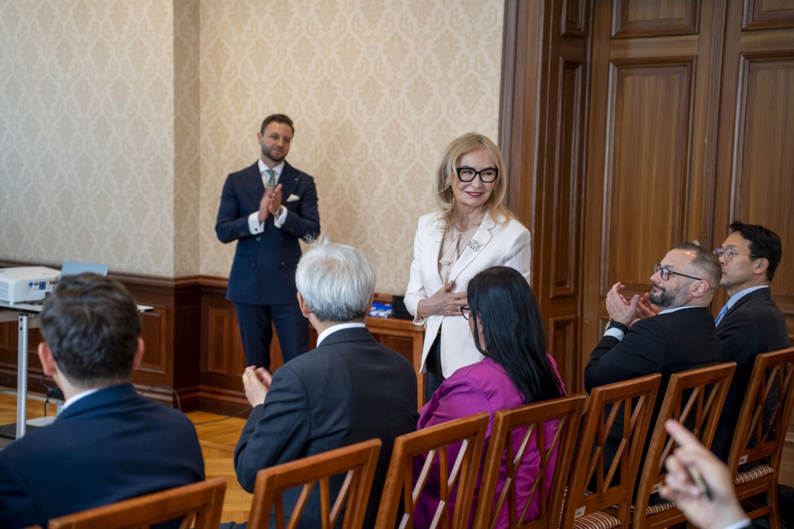 2026-05-13  Rada-Koreanska 16