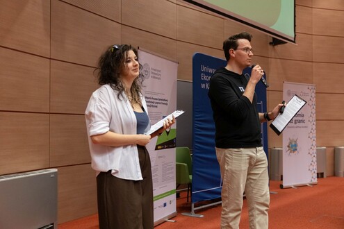 representative of AZS