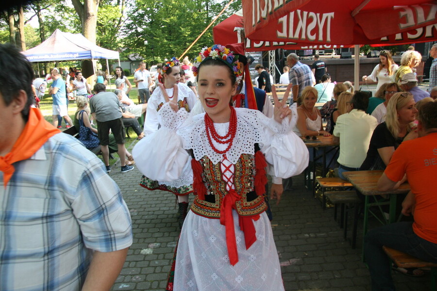 Występ Zespołu Pieśni i Tańca "Silesianie" na Giszowcu