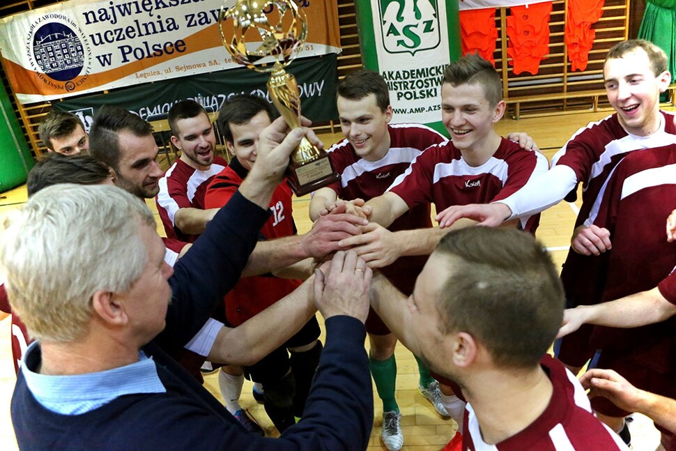 Nasi futsaliści zdobywają przepustkę do finałów