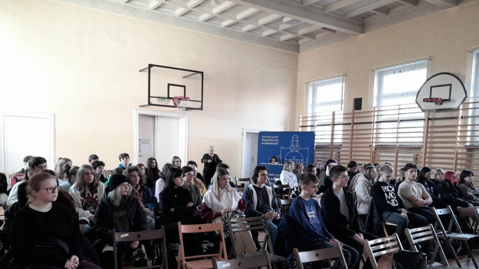 Uczniowie odwiedzanego liceum 