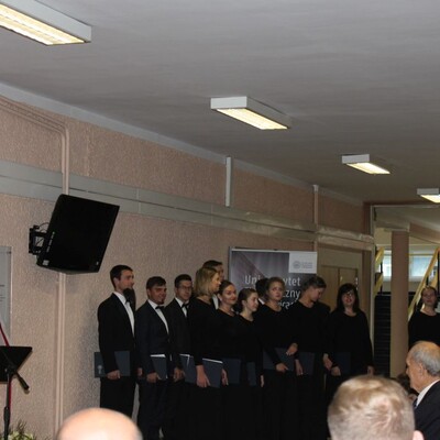 Uroczyste odsłonięcie tablicy poświęconej prof. Marianowi Sołtysikowi