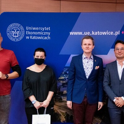 Wznawiamy "Wycieczki Uniwersyteckie"