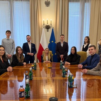 studenci podczas wyjazdu