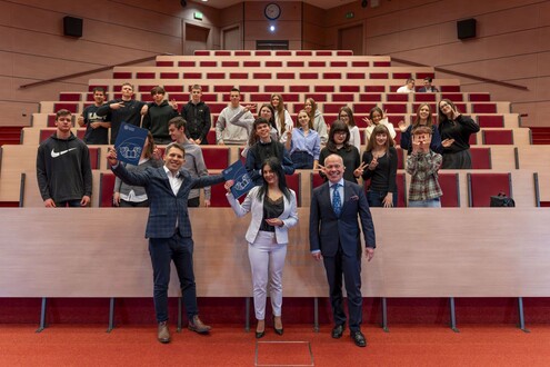 photo from the signing of the agreement