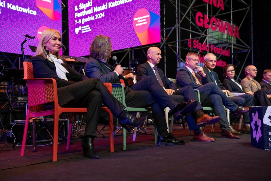 zdjęcie wykonane podczas debaty
