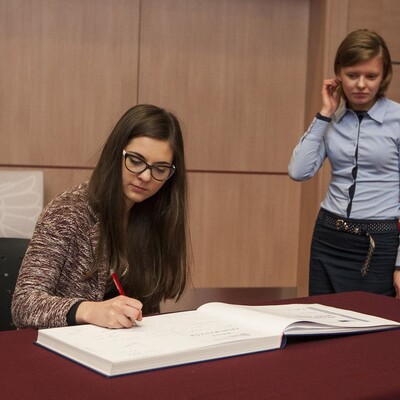 Uroczystość wręczenia dyplomów na Wydziale Zarządzania