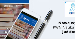 Obrazek przedstawia tablet z wyświetlona wersją e-czasopisma oraz logo PWN w odcieniach niebieskiego zawierające rysunek sowy oraz litery PWN.