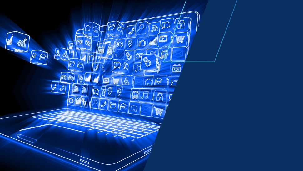 Grafika przedstawia laptop w odcieniach niebieskiego, z którego ekranu w przestrzeń unoszą się świecące ikony symbolizujące aplikacje i technologie cyfrowe, m.in. wykresy, wiadomości, kalendarz, muzykę, gry i zakupy online. Po prawej stronie znajduje się granatowe pole z geometrycznym elementem