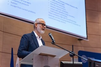 Lecturer of second day of conference