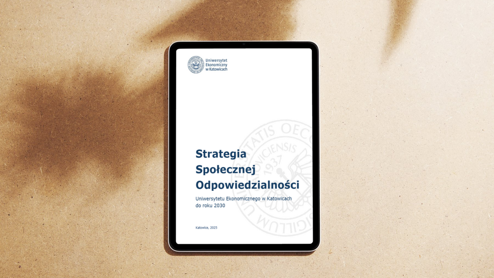 tablet wyświetlający pierwszą stronę SOU