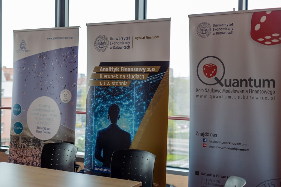 banery reklamowe: State Street, kierunek Analityk Finansowy 2.0, koło naukowe