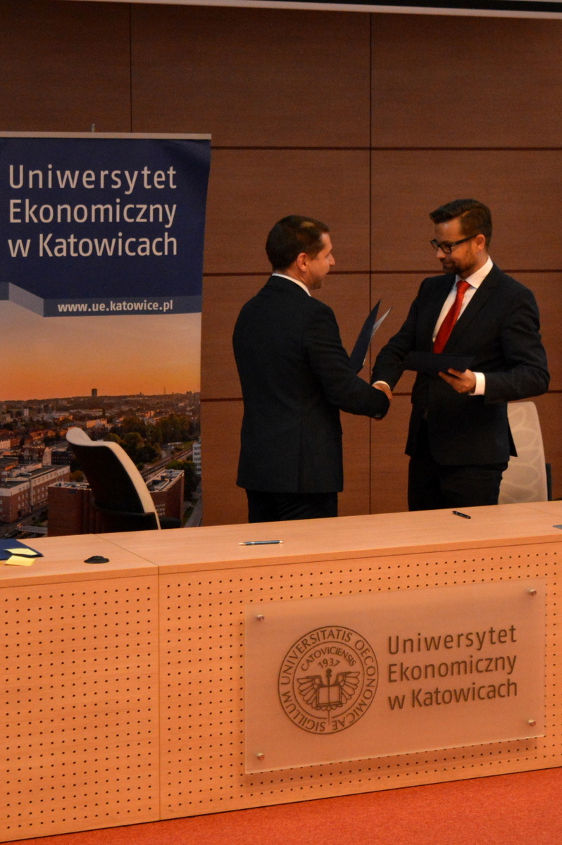 Podpisanie kolejnych umów partnerskich ze szkołami