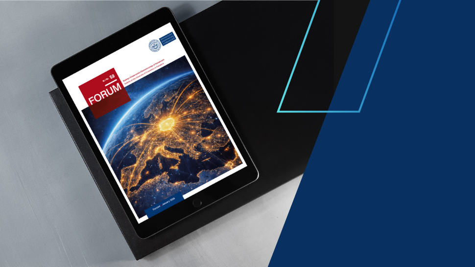 grafika ozdobna; okładka Forum wyświetlana na tablecie